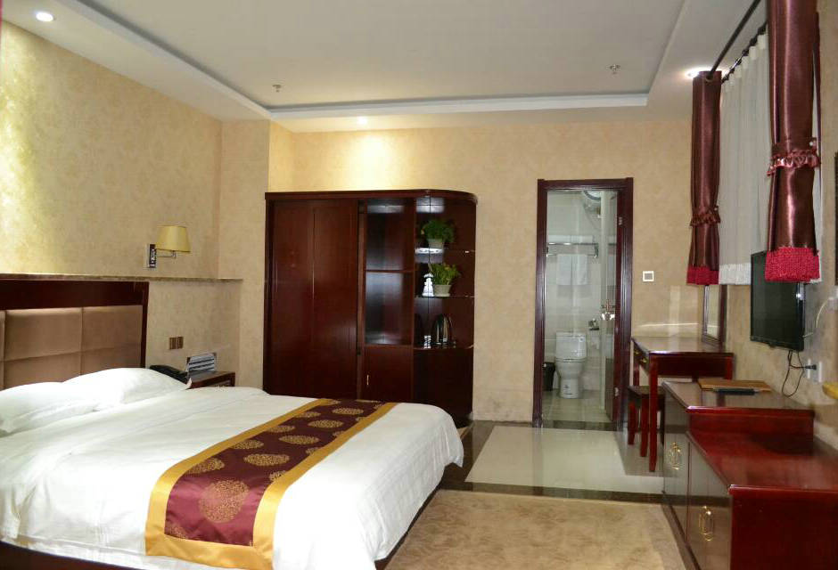 ���A�󴲷�